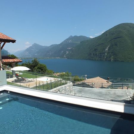 Rocca D'Anfo B&B-Apartments Lake View Exterior photo
